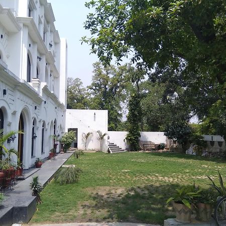 Hotel Kings Retreat Patiāla Exterior foto